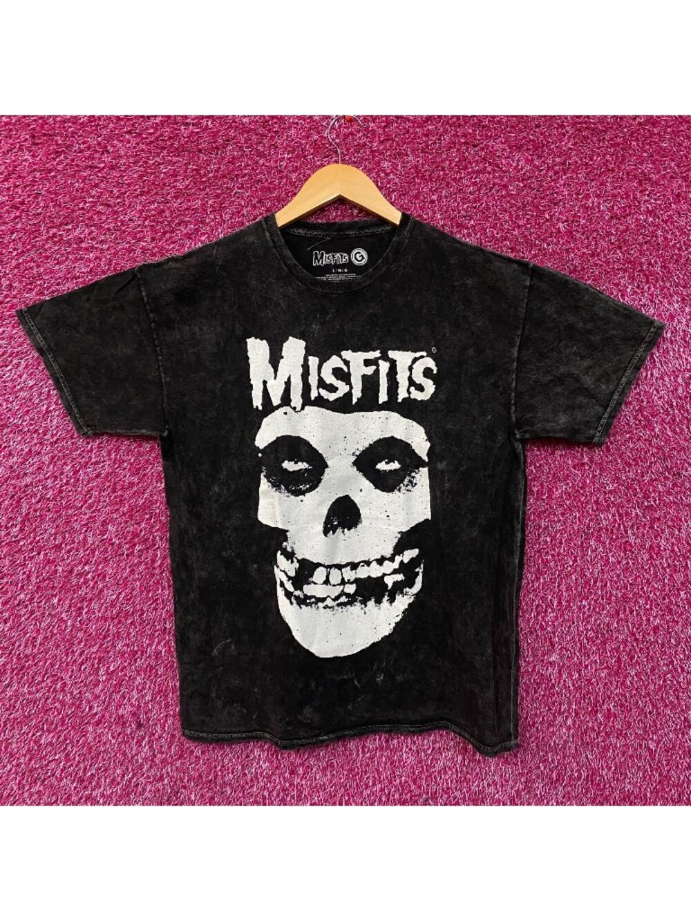 Misfits Crimson Ghost Skull Logo Punk Rock Band T-Shirt Large